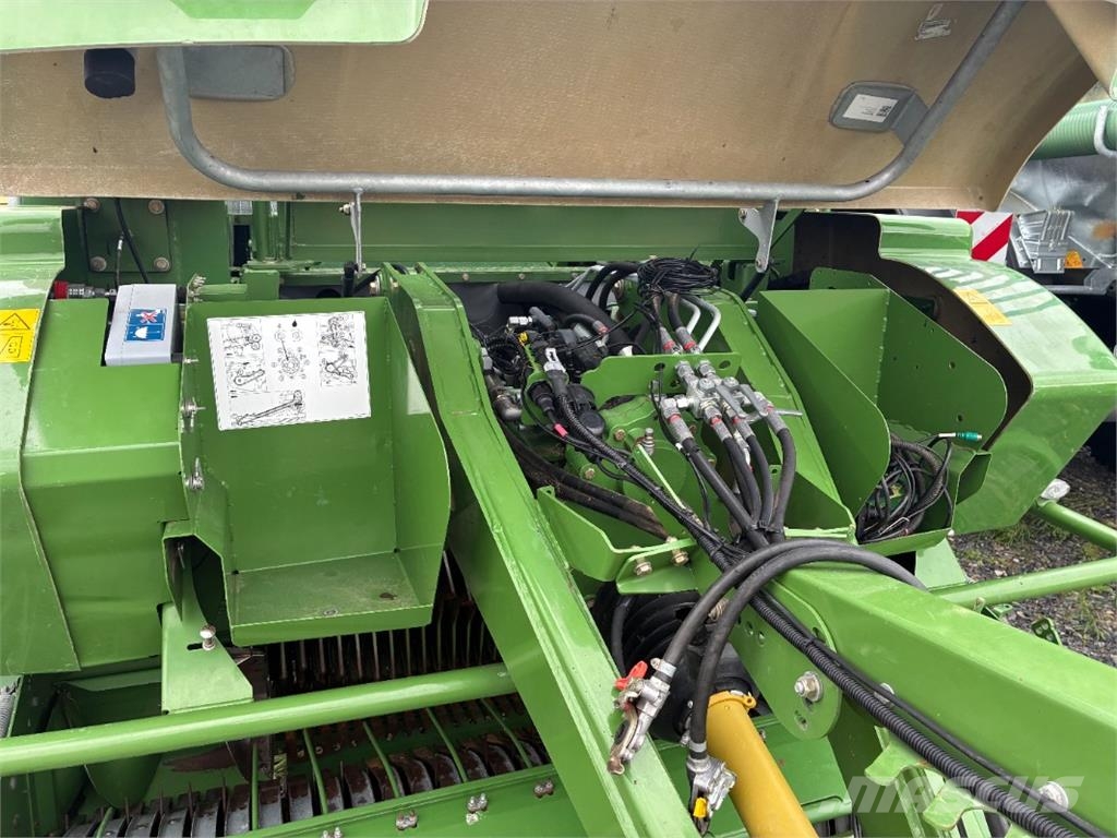 Krone Ultima CF 155 XC 農業機械 -　その他