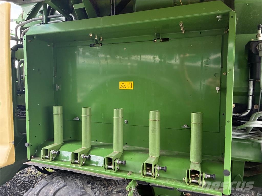 Krone Ultima CF 155 XC 農業機械 -　その他