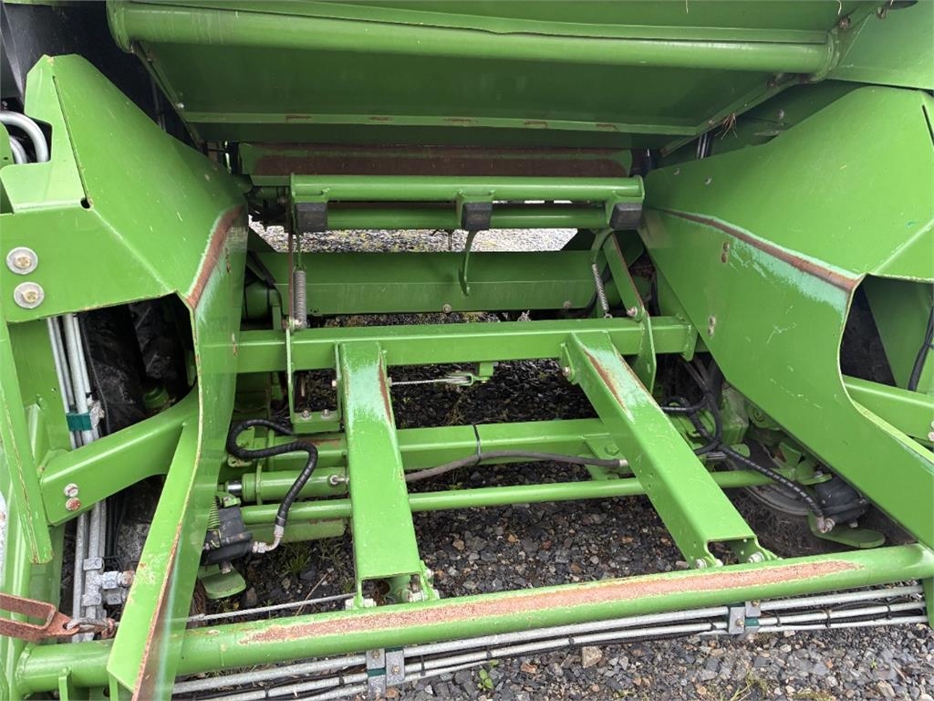 Krone Ultima CF 155 XC 農業機械 -　その他