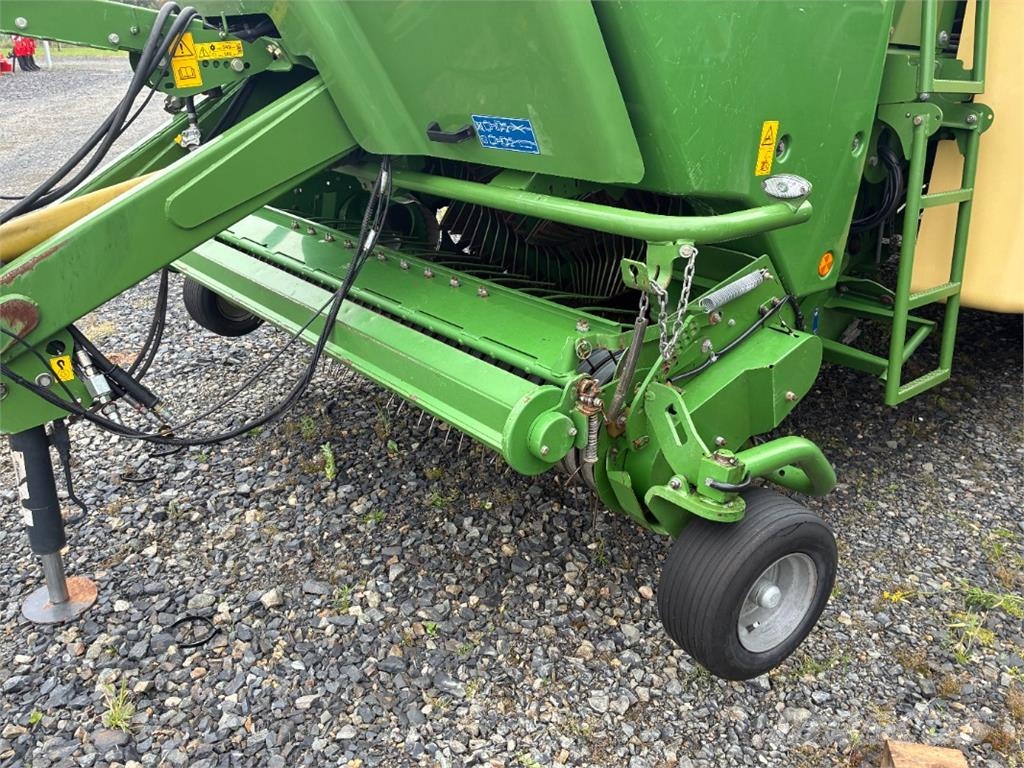 Krone Ultima CF 155 XC 農業機械 -　その他