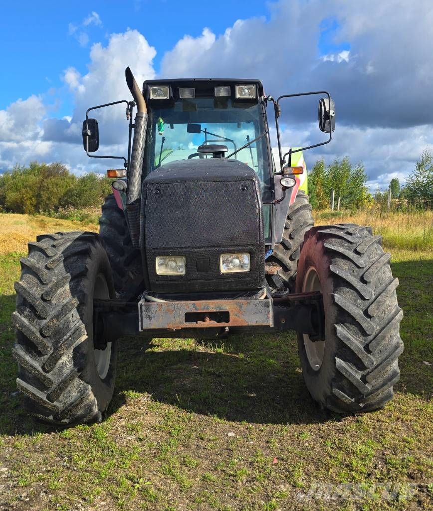 Valtra Valmet 8550 الجرارات