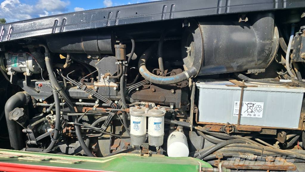 Valtra Valmet 8550 الجرارات