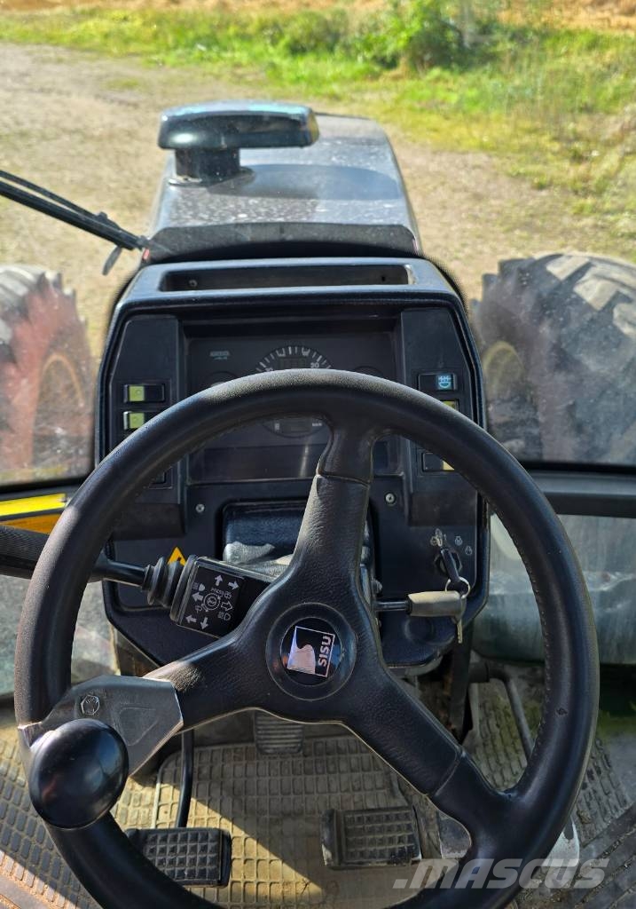 Valtra Valmet 8550 الجرارات
