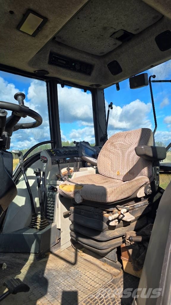 Valtra Valmet 8550 الجرارات