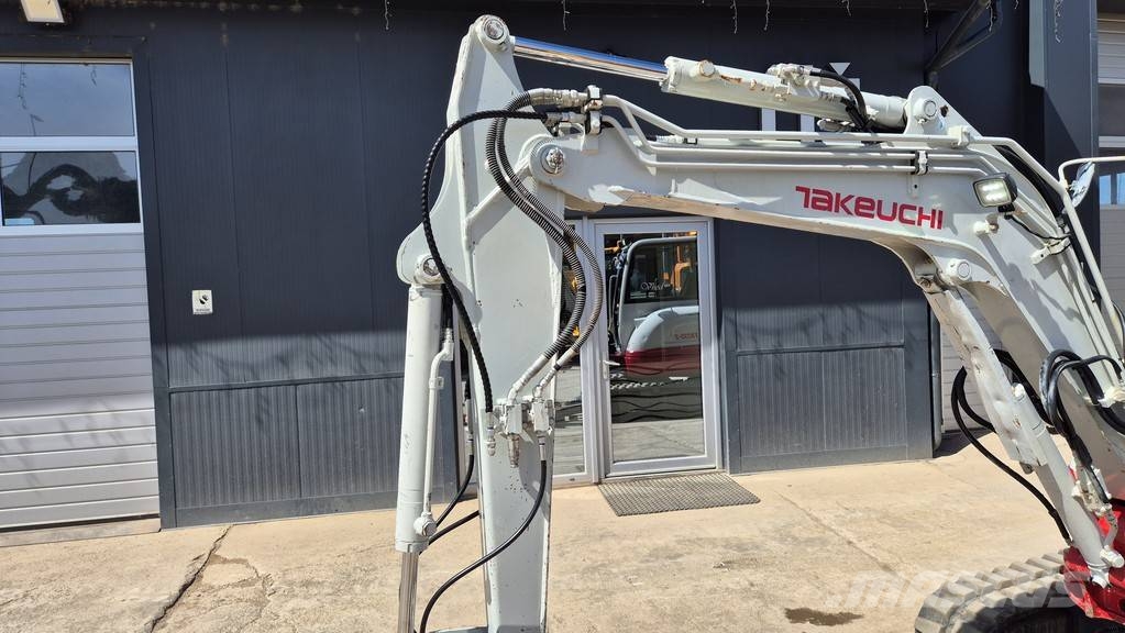 Takeuchi TB235-2 - POWERTILT - 2019 YEAR - 3X BUCKETS - 204 Mini excavators < 7t (Mini diggers)