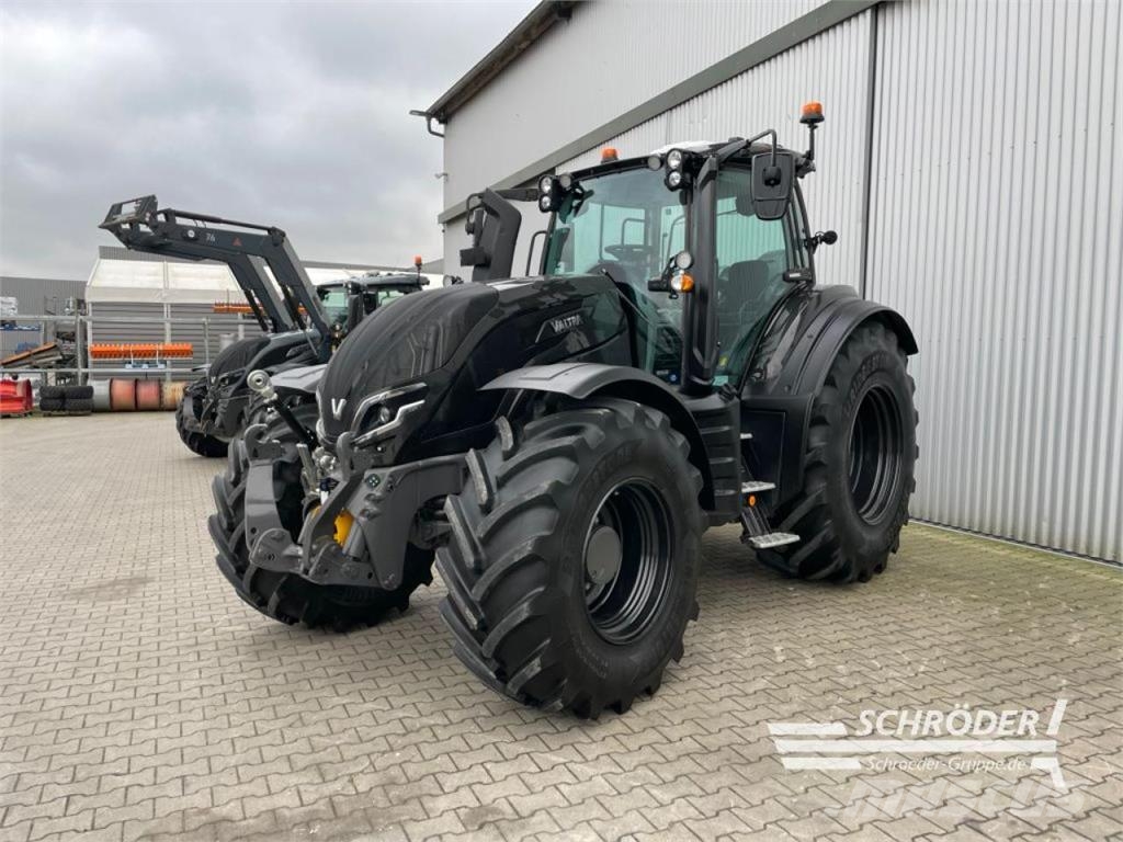 Valtra T 175 ED Traktory