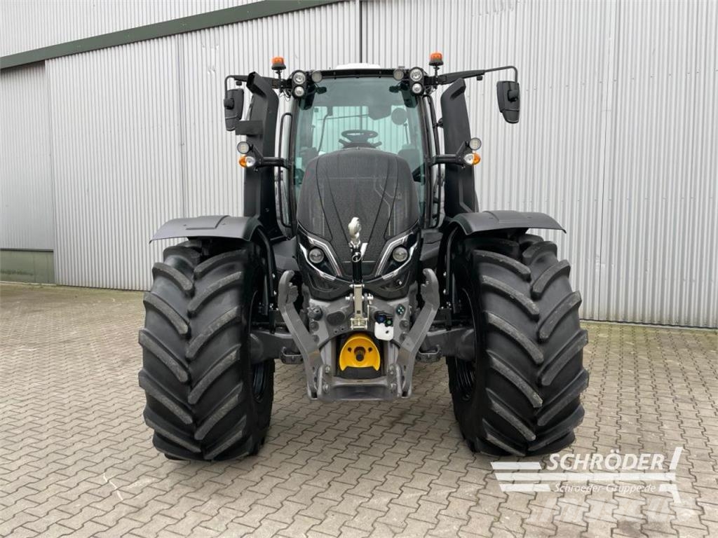 Valtra T 175 ED Traktory