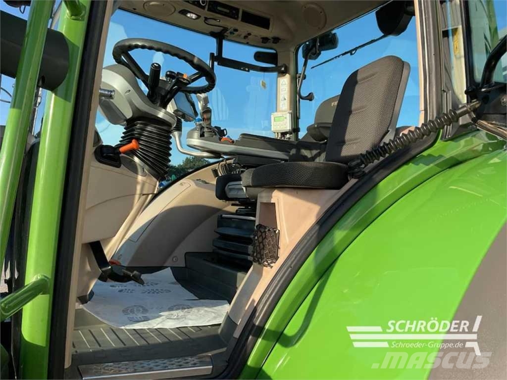 Fendt 724 VARIO S4 PROFI PLUS Трактори