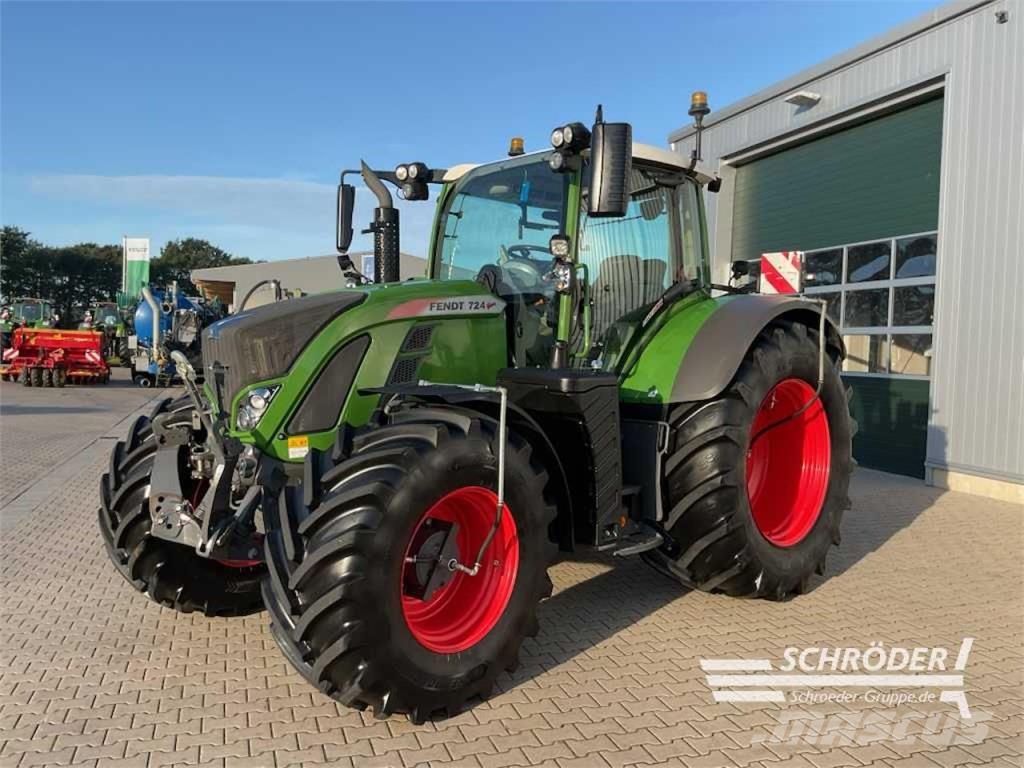 Fendt 724 VARIO S4 PROFI PLUS Трактори