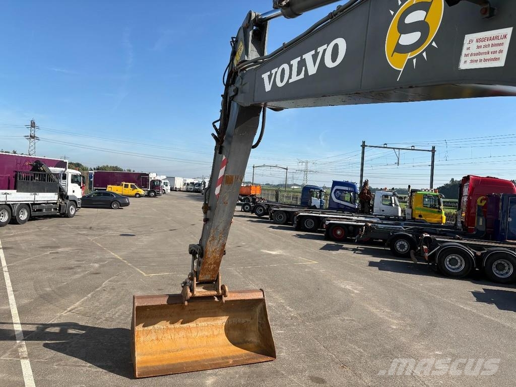 Volvo EC210 + 4870 Hours + bucket + fully operational 特殊挖土機/掘鑿機/挖掘機