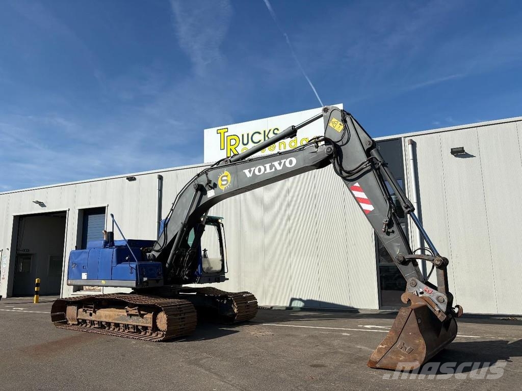 Volvo EC210 + 4870 Hours + bucket + fully operational 特殊挖土機/掘鑿機/挖掘機