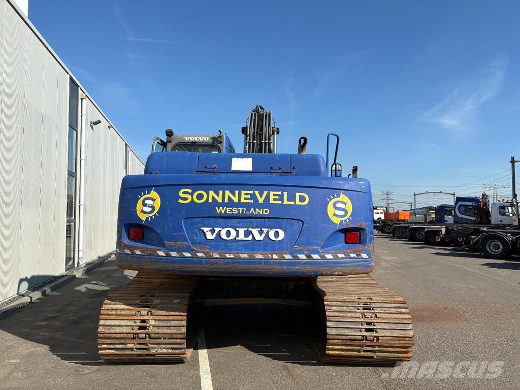 Volvo EC210 + 4870 Hours + bucket + fully operational 特殊挖土機/掘鑿機/挖掘機