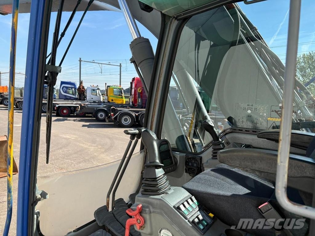 Volvo EC210 + 4870 Hours + bucket + fully operational 特殊挖土機/掘鑿機/挖掘機