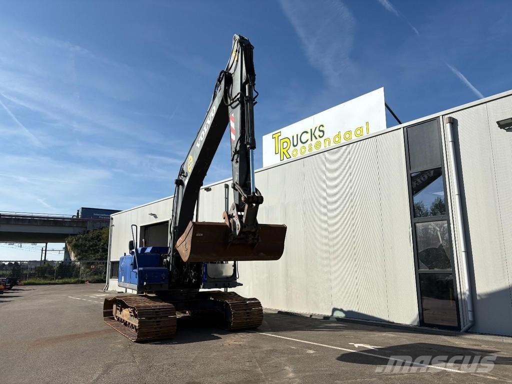 Volvo EC210 + 4870 Hours + bucket + fully operational 特殊挖土機/掘鑿機/挖掘機
