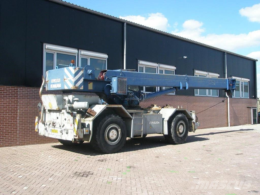 Faun RT30 Rough terrain cranes