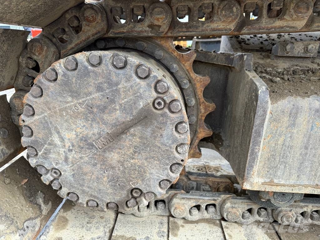 Komatsu PC 360 LC-10 حفارات زحافة