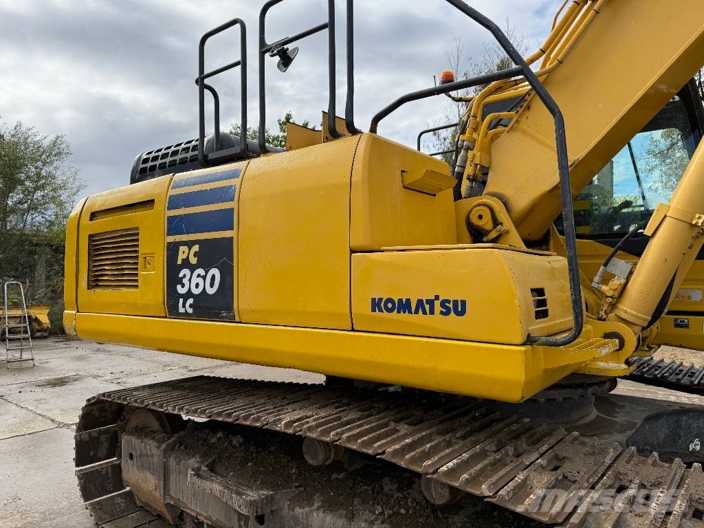 Komatsu PC 360 LC-10 حفارات زحافة