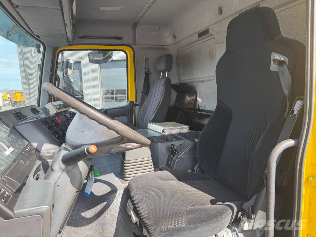Mercedes-Benz Actros 4140 8x4 KOKS MEGAVAC 8000 ADR Tørsuger Paine-/imuautot