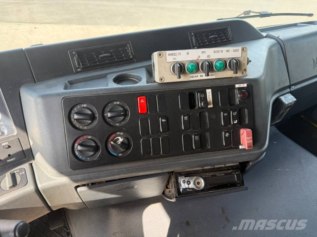 Mercedes-Benz Actros 4140 8x4 KOKS MEGAVAC 8000 ADR Tørsuger Paine-/imuautot