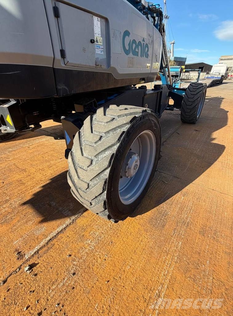 Genie ZX 135/70 Zglobne dvižne ploščadi