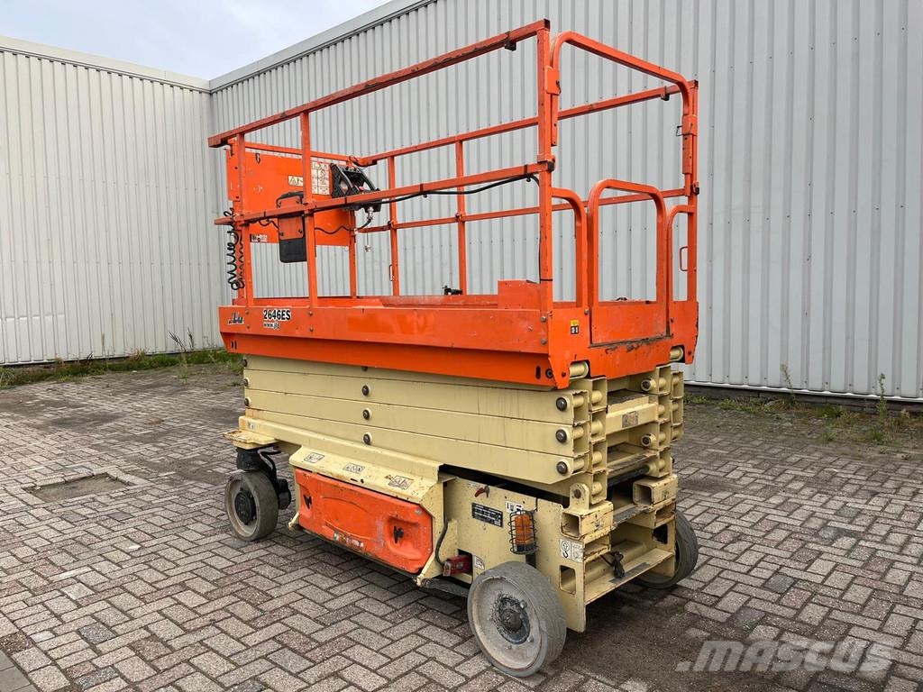 JLG 2646ES Saksilavat
