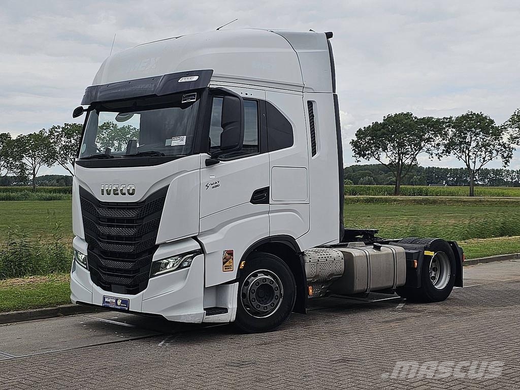 Iveco S-WAY AS440S49 Naudoti vilkikai