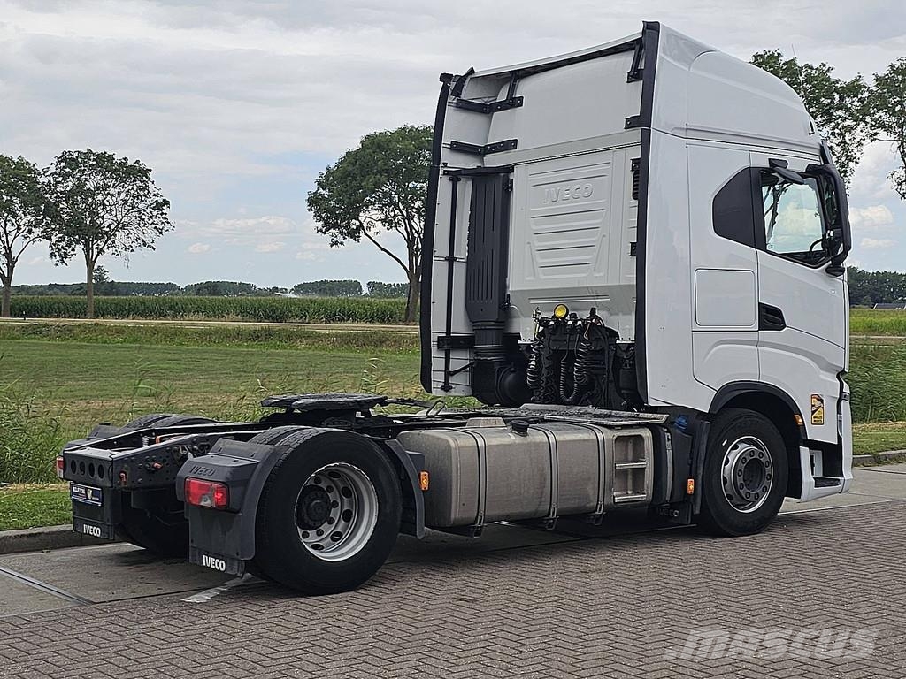 Iveco S-WAY AS440S49 Naudoti vilkikai