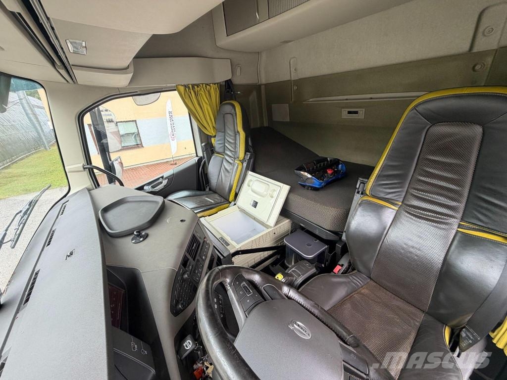Volvo FH550 8X2 EURO6 + FASSI F660 + JIB Smagās mašīnas ar celtni