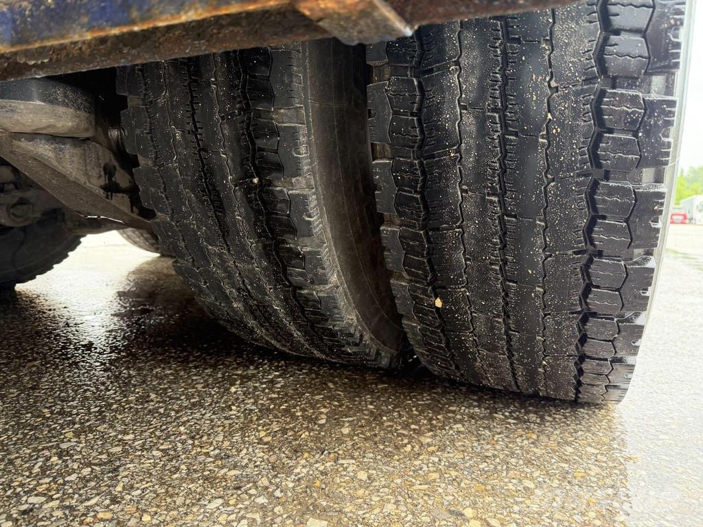 Volvo FH550 8X2 EURO6 + FASSI F660 + JIB Smagās mašīnas ar celtni