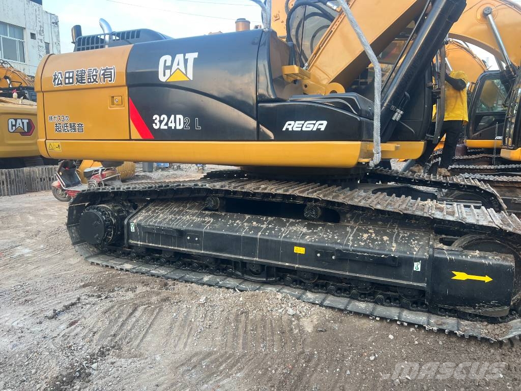 CAT 324D2L 3000 units excavators in stock Kāpurķēžu ekskavatori
