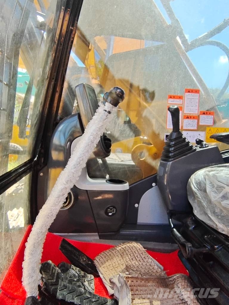 CAT 324D2L 3000 units excavators in stock Kāpurķēžu ekskavatori