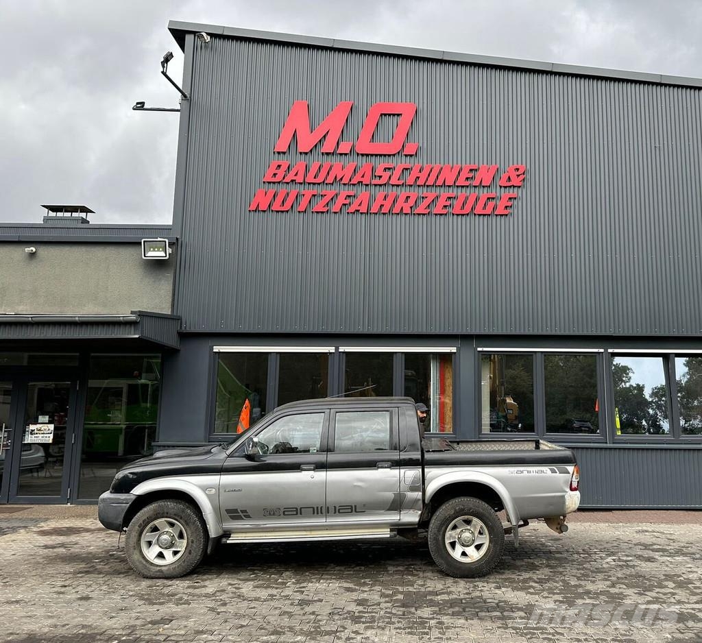 Mitsubishi L200 / Allrad / AC Carros