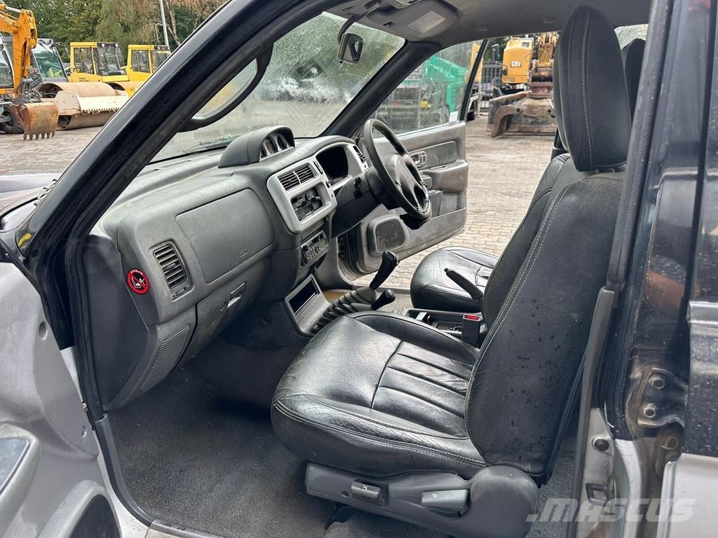 Mitsubishi L200 / Allrad / AC Carros