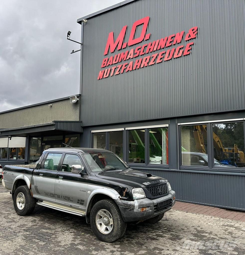 Mitsubishi L200 / Allrad / AC Carros