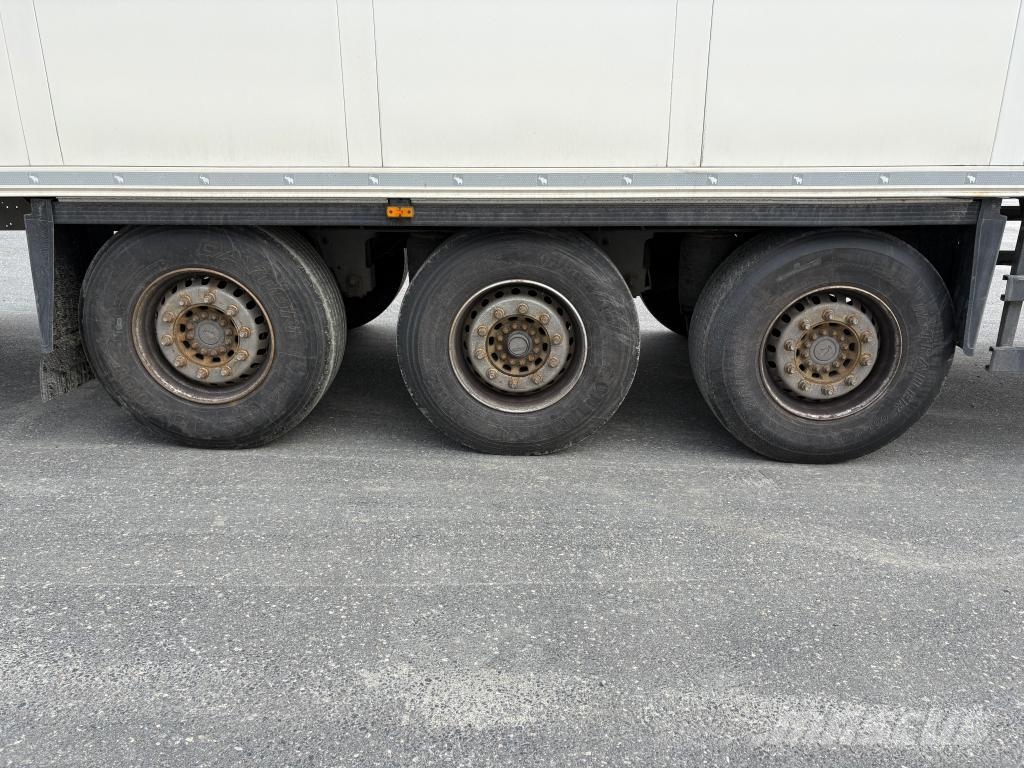 Schmitz Cargobull Trailer Reefer Flower Width & Dual Temp & Double S Semirimorchi a temperatura controllata