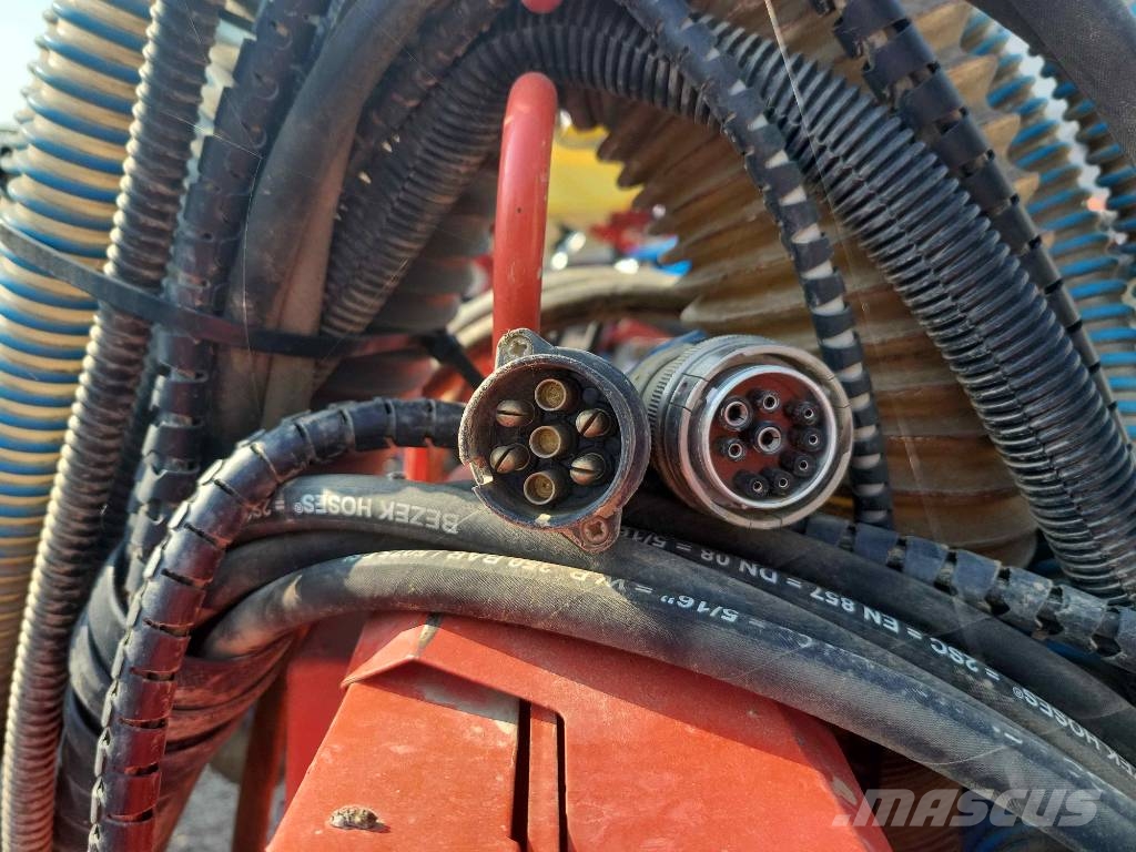Monosem NX M TR 2 - 8 rows ماكينات البذر الدقيق