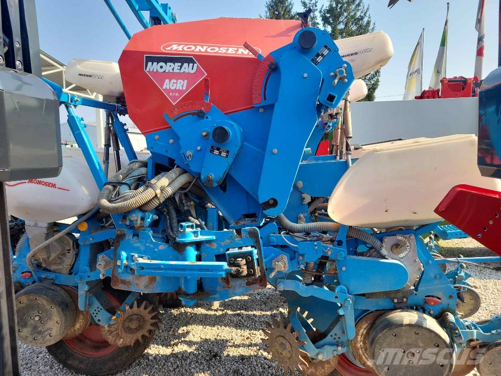Monosem NX M TR 2 - 8 rows ماكينات البذر الدقيق
