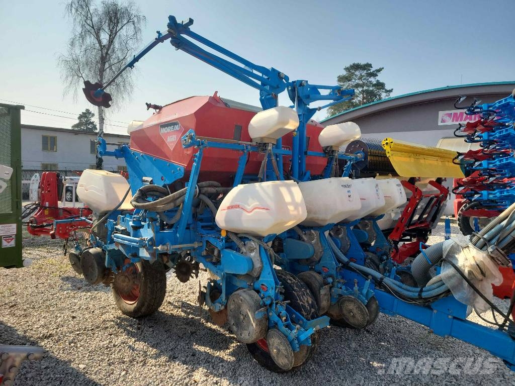 Monosem NX M TR 2 - 8 rows ماكينات البذر الدقيق