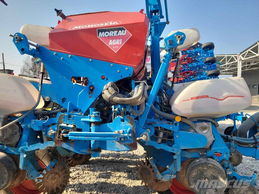 Monosem NX M TR 2 - 8 rows ماكينات البذر الدقيق