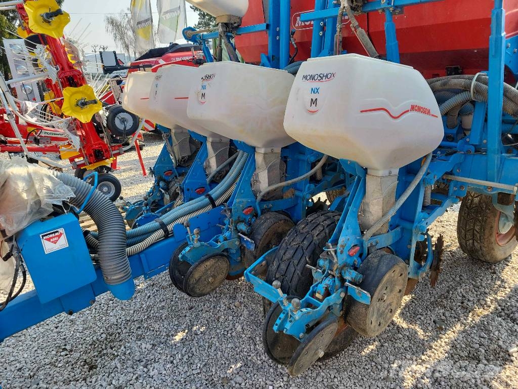 Monosem NX M TR 2 - 8 rows ماكينات البذر الدقيق