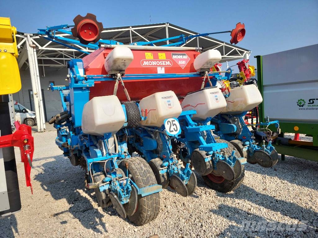 Monosem NX M TR 2 - 8 rows ماكينات البذر الدقيق