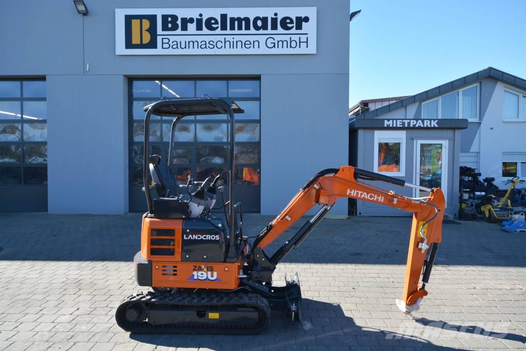 Hitachi ZX 19 U-6 Mini rýpadlá < 7t