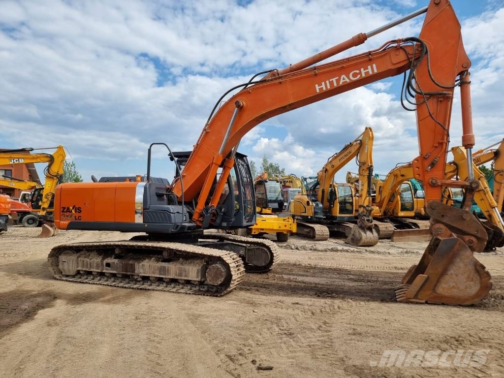 Hitachi ZX 250 LC-3 Kāpurķēžu ekskavatori
