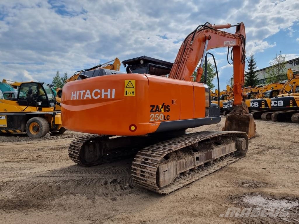 Hitachi ZX 250 LC-3 Kāpurķēžu ekskavatori