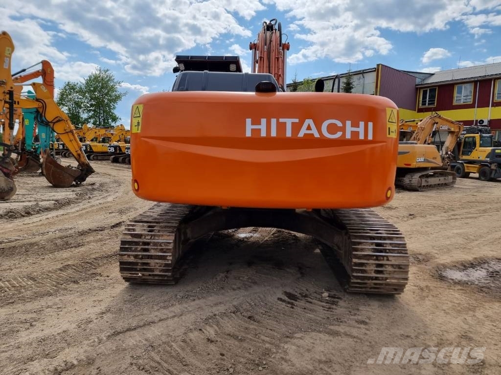Hitachi ZX 250 LC-3 Kāpurķēžu ekskavatori
