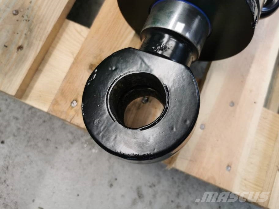 Manitou MLT 635 actuator arm Μπούμες και κουτάλες