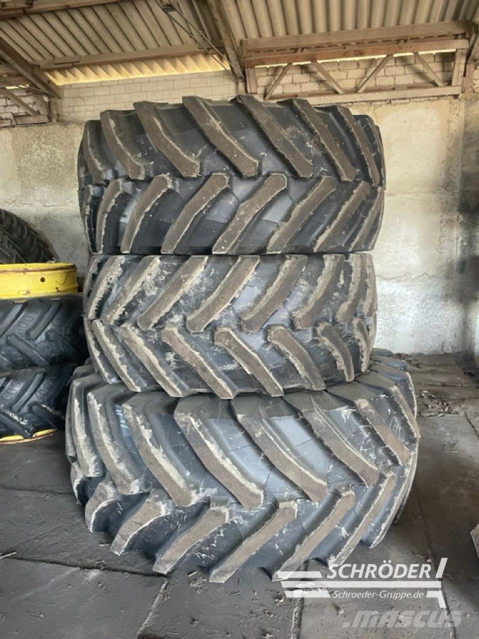Trelleborg VF710/60 R38 & VF900/65 R46 Pneus, roues et jantes