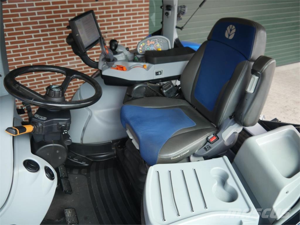 New Holland T7.270 Autocommand Tractoren