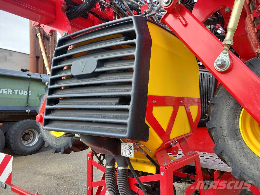 Väderstad Tempo TPL 24 + Bednar Row Master RN 12000 Precision sowing machines
