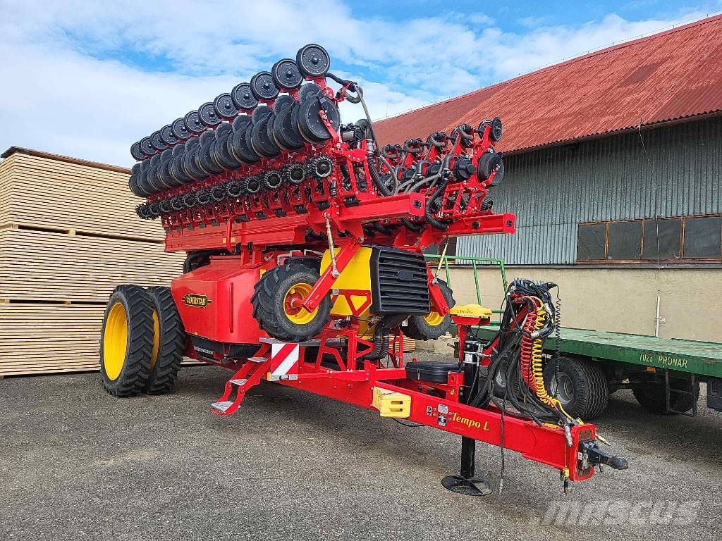 Väderstad Tempo TPL 24 + Bednar Row Master RN 12000 Precision sowing machines